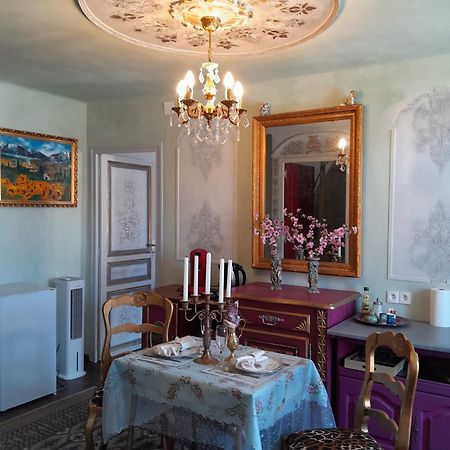Appartement De Ville Medievale Vinca Ngoại thất bức ảnh
